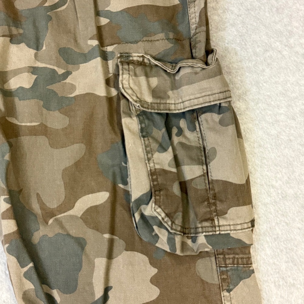 Wrangler Mens Regular Taper Camo Cargo Pants Grn/Brown Woodland Camouflage 38x31 - Picture 4 of 15